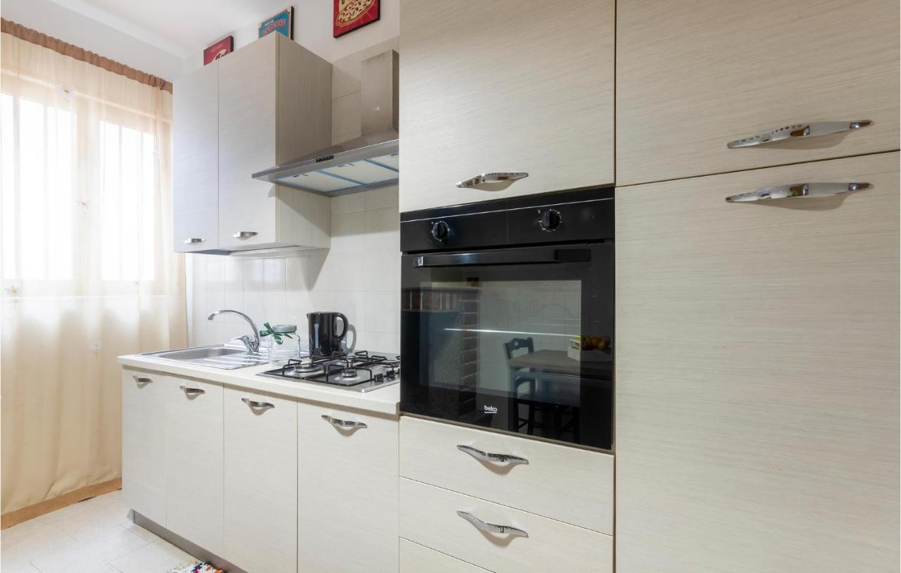 Lovely Apartment In Carovigno With Kitchen Eksteriør billede