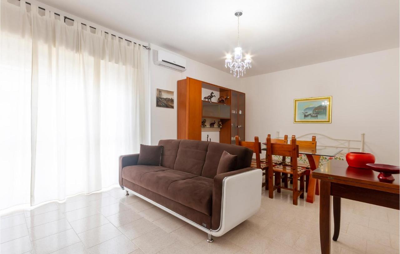 Lovely Apartment In Carovigno With Kitchen Eksteriør billede