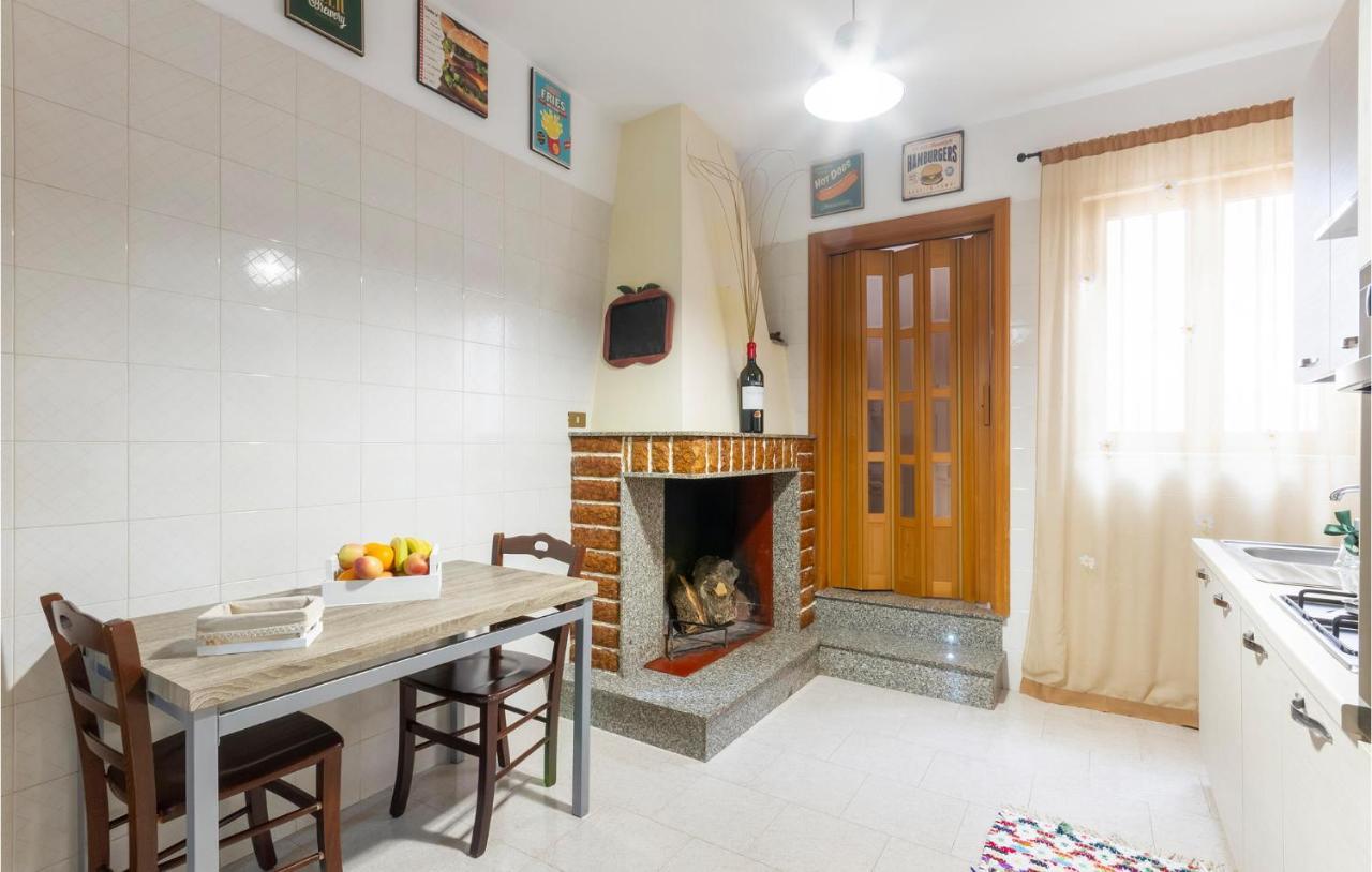 Lovely Apartment In Carovigno With Kitchen Eksteriør billede
